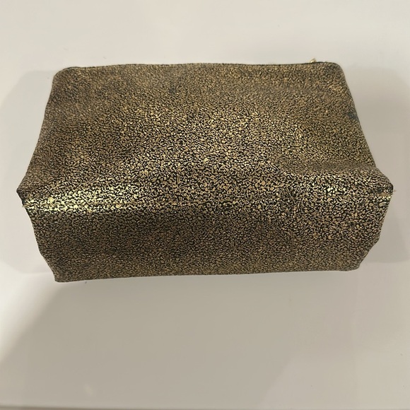 ISH Black and Gold Makeup Bag NWOT - Picture 3 of 4